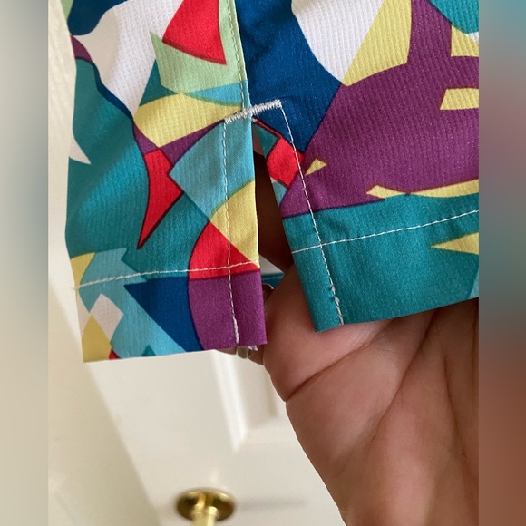 NVO Sport Golf Long Shorts. Multicolor Geometric Pattern Peddle Pusher. Size 8. - Picture 8 of 15